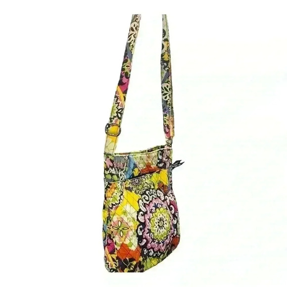 Vera Bradley Multicolored Crossbody Bag with sizzler and adjustable strap. - Picture 4 of 12